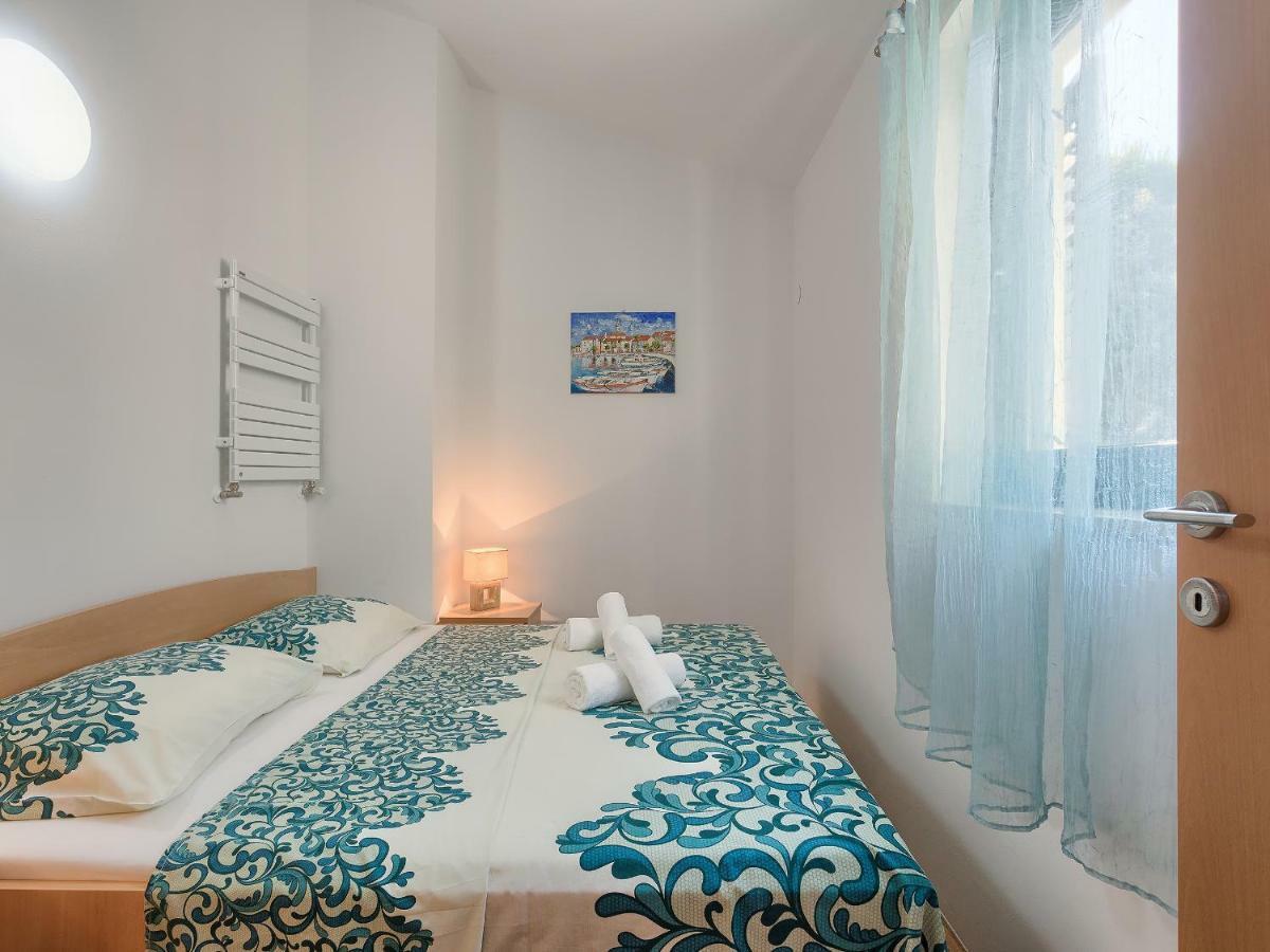 Garden Apartment Pjescana Uvala Exterior photo